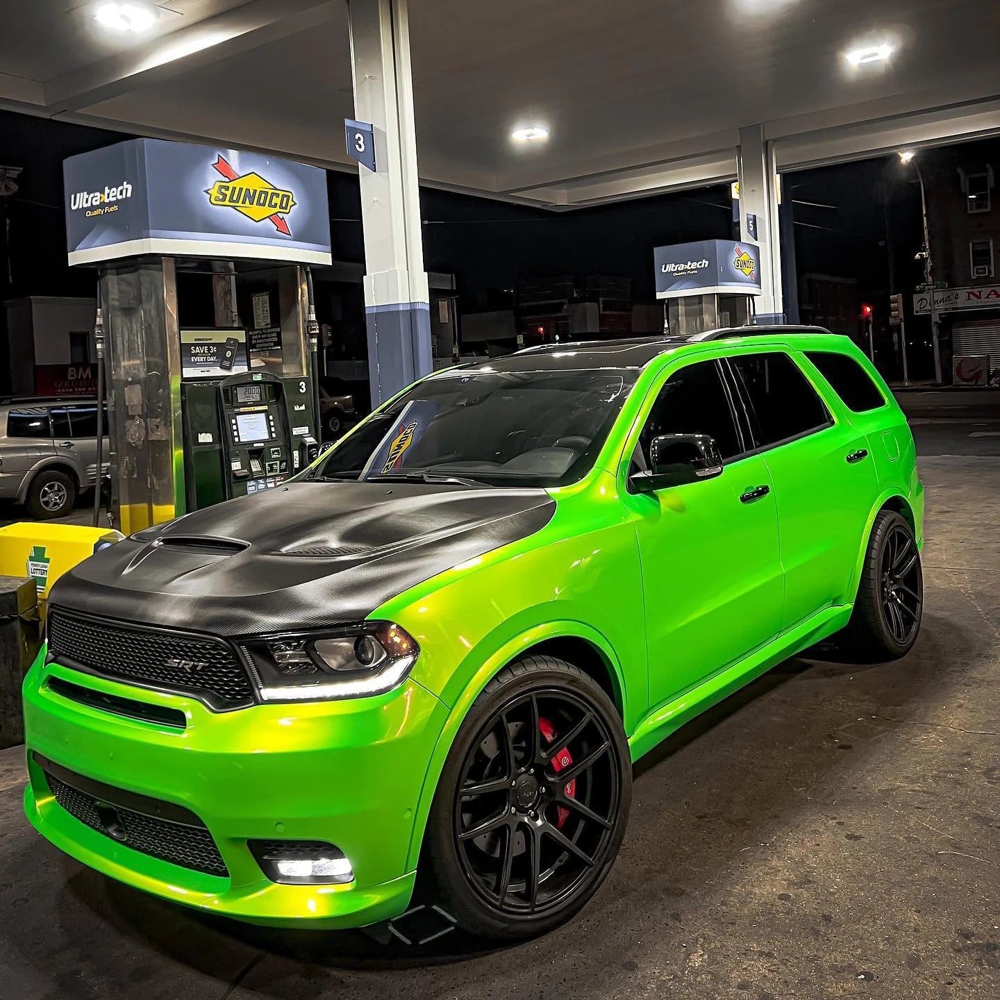 Candy Metallic Neon Green Vinyl Wrap - Motyle