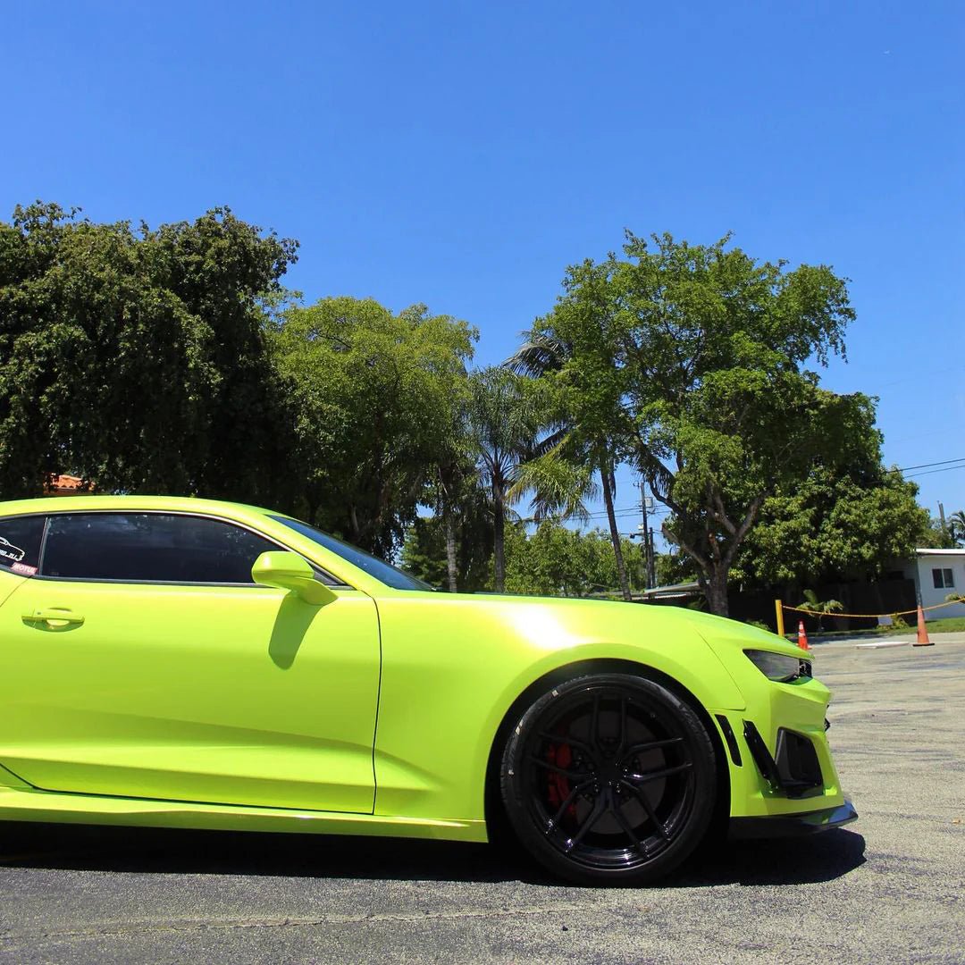 Candy Metallic Neon Yellow Vinyl Wrap - Motyle