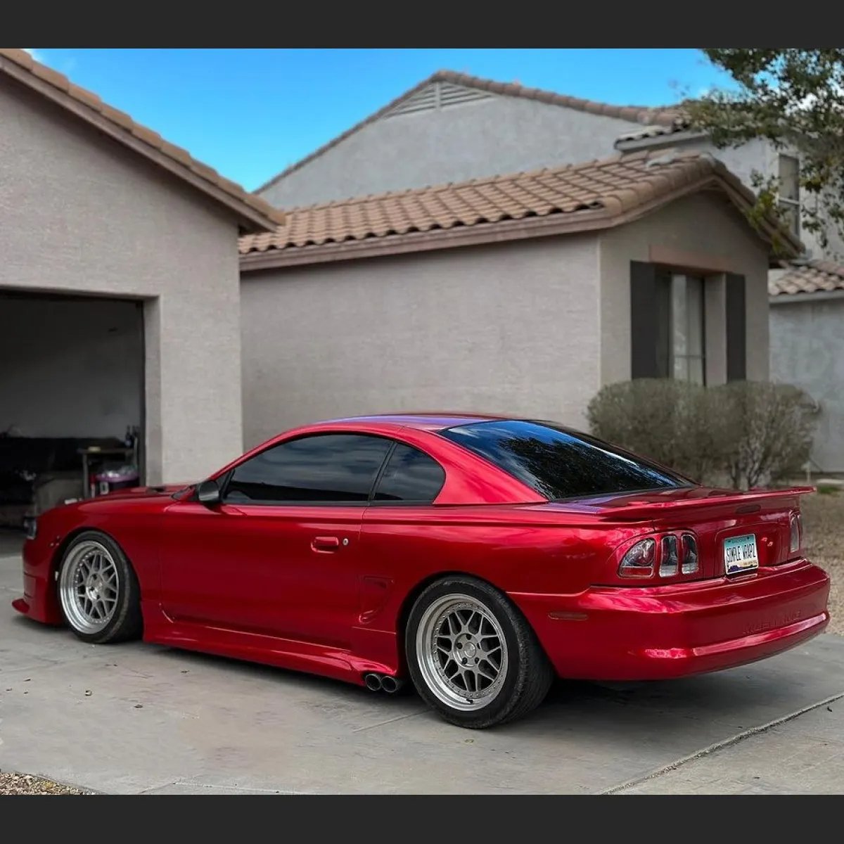 Gloss Metallic Vampire Red Vinyl Car Wrap - Motyle